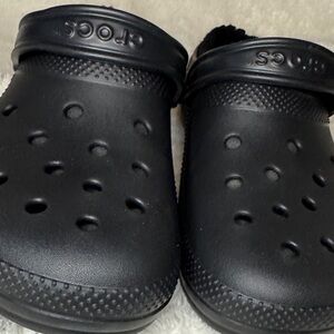 CROCS Classic Black Clogs